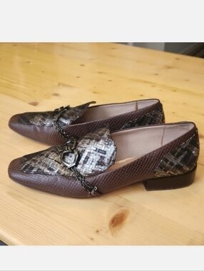Louise Et Cie Everland Loafer Scale Embossed Leather Chain Detail Shoes sz 9.5